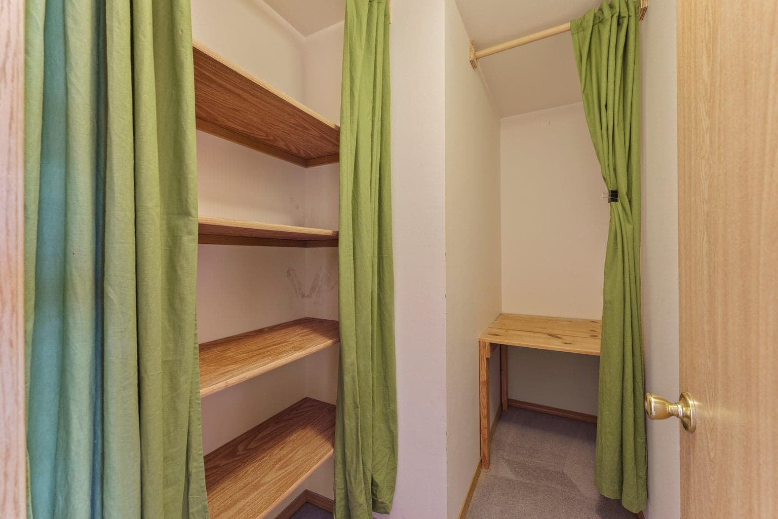 Photo of 22181 Calgary Drive 18 of 40
