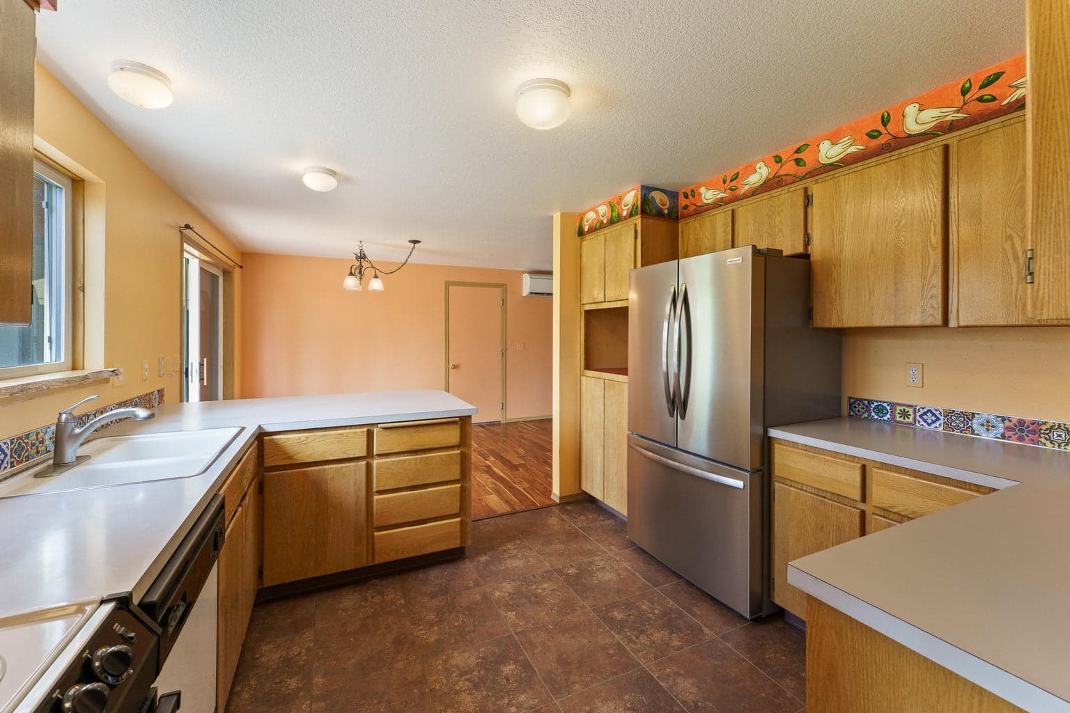 Photo of 22181 Calgary Drive 12 of 40