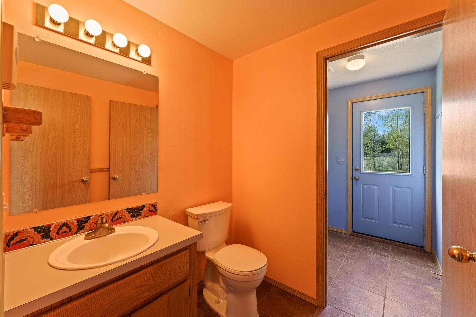 Photo of 22181 Calgary Drive 14 of 40