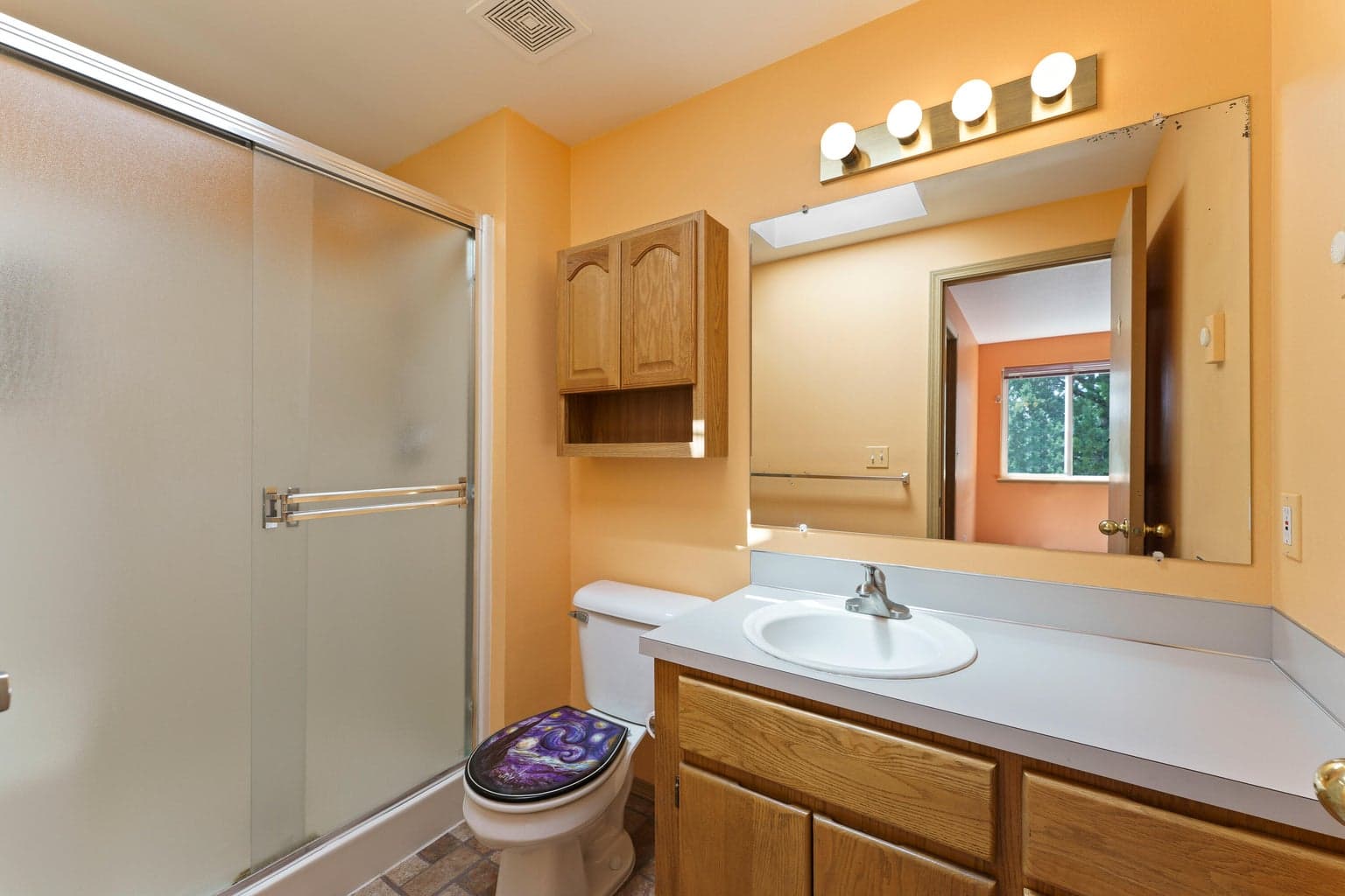 Photo of 22181 Calgary Drive 16 of 40