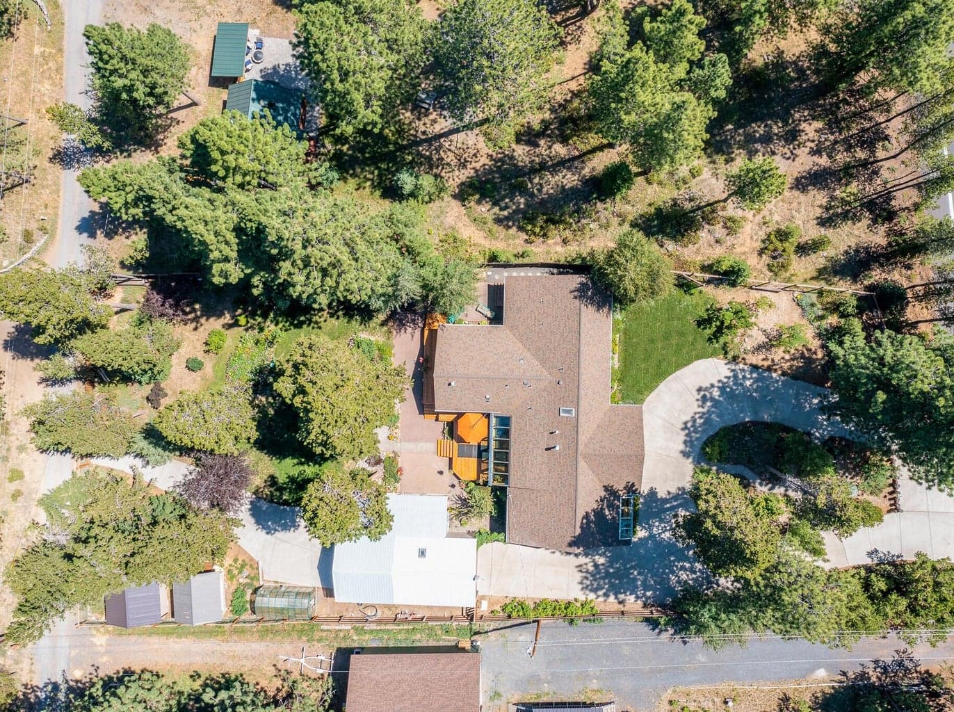 Photo of 16390 Skyliners Road 39 of 40