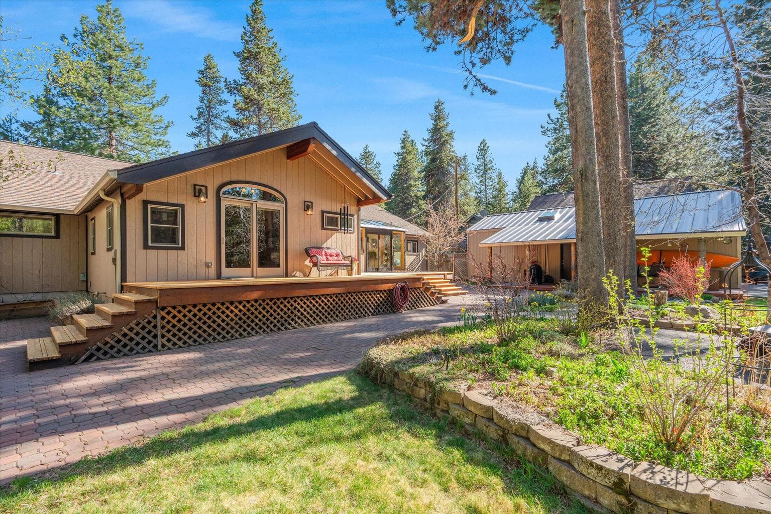 Photo of 16390 Skyliners Road 34 of 40