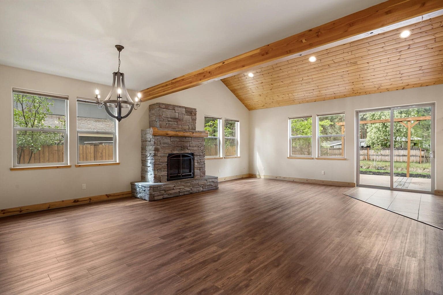 Photo of 60511 Umatilla Circle 12 of 43