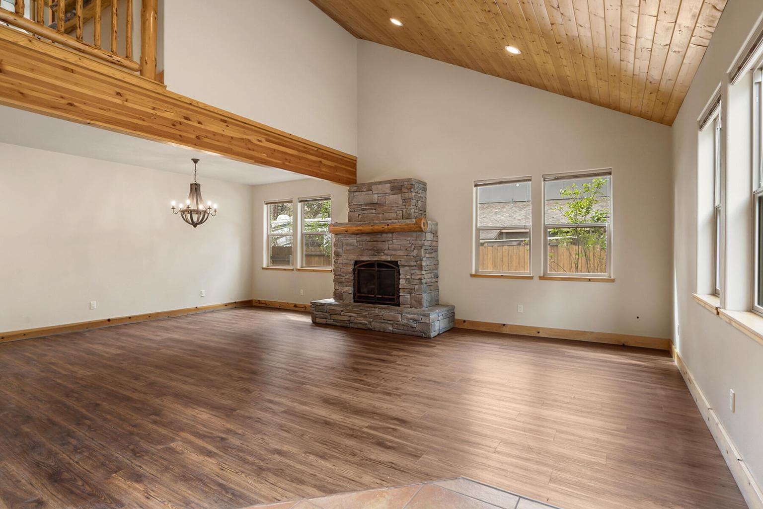 Photo of 60511 Umatilla Circle 15 of 43