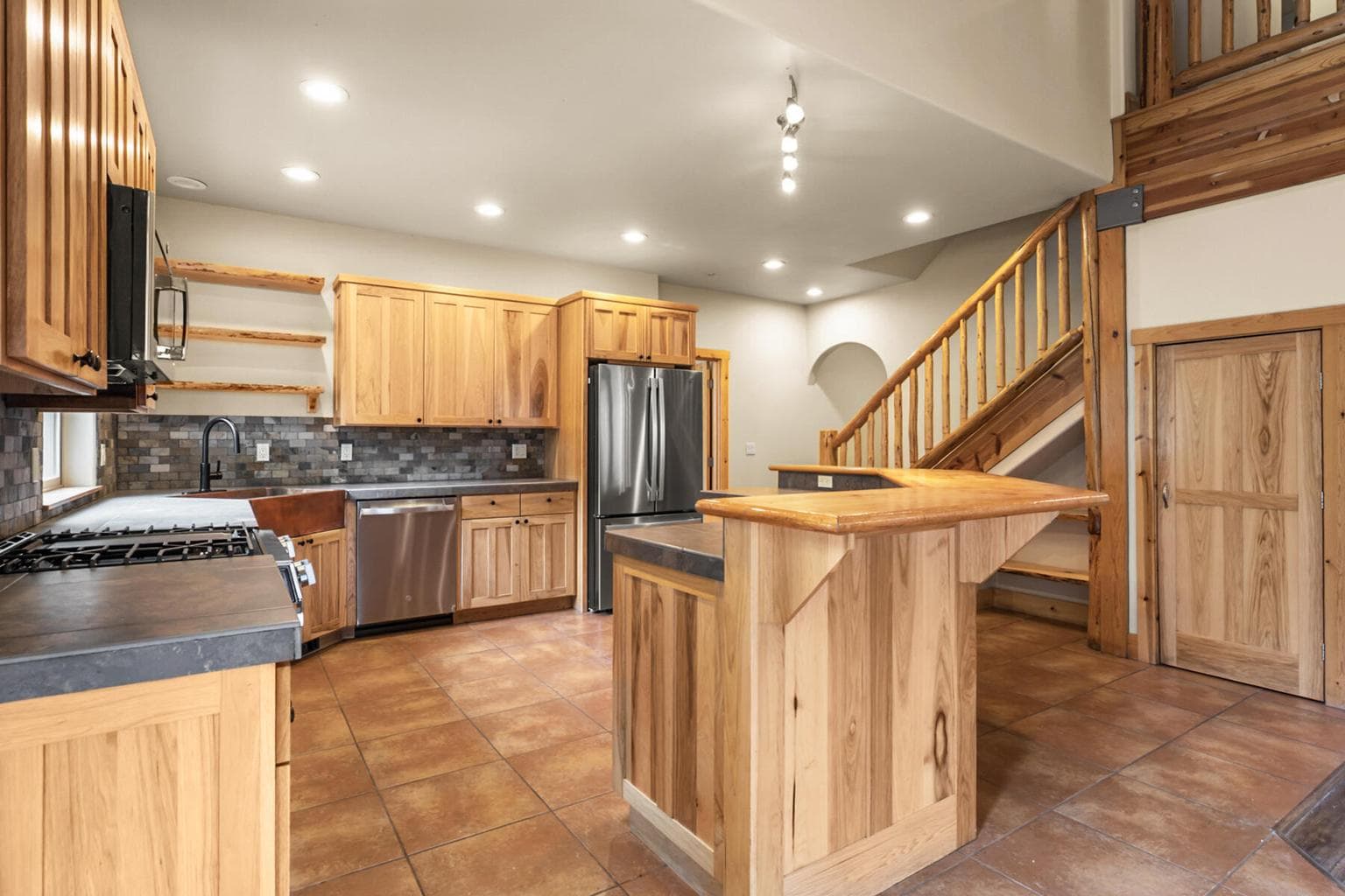 Photo of 60511 Umatilla Circle 21 of 43