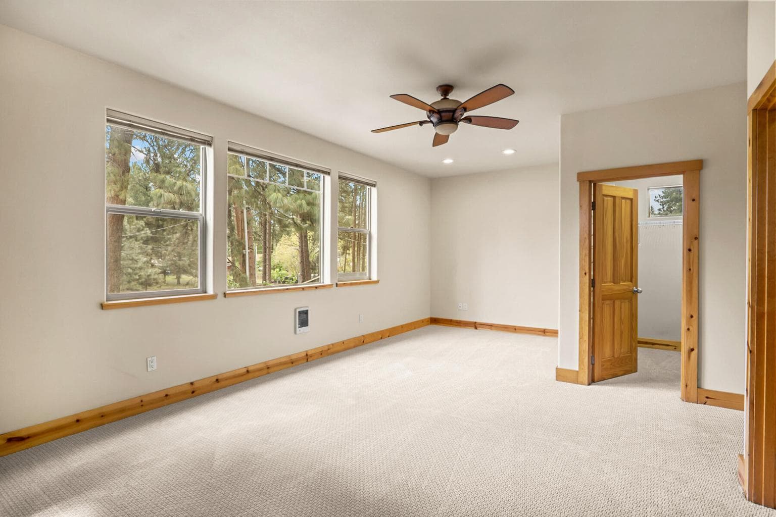 Photo of 60511 Umatilla Circle 29 of 43