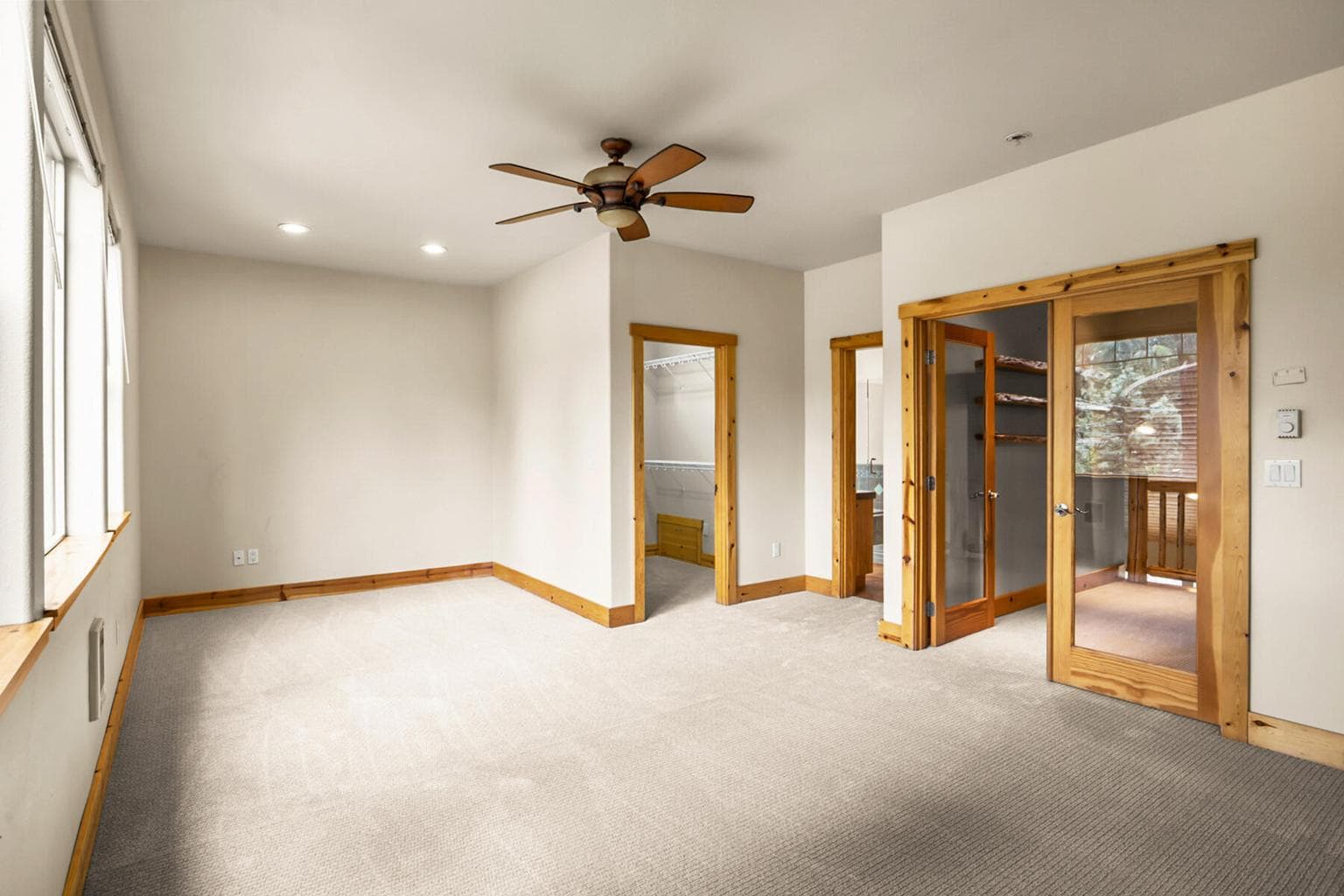 Photo of 60511 Umatilla Circle 30 of 43