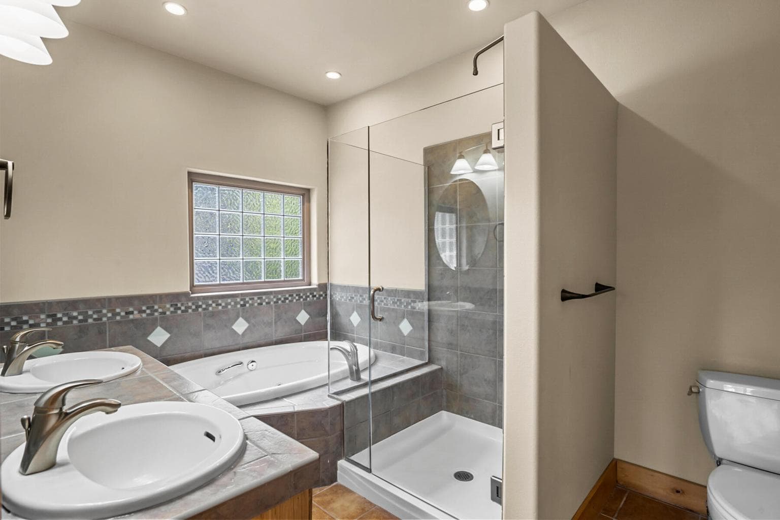 Photo of 60511 Umatilla Circle 31 of 43