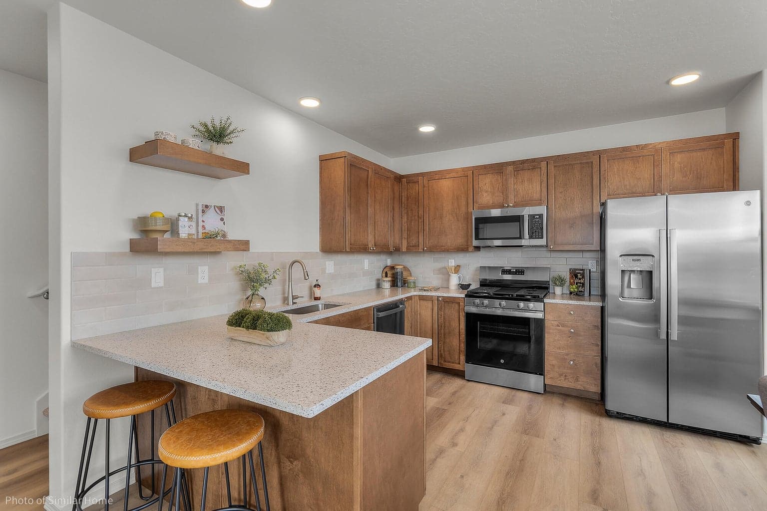 Photo of 720 NW Varnish Place 9 of 21