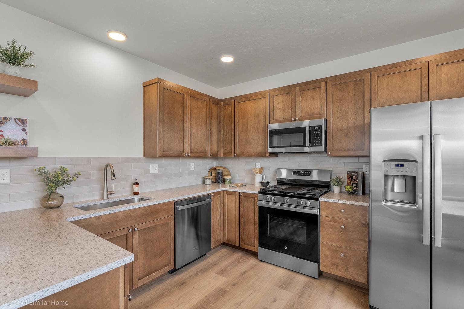 Photo of 720 NW Varnish Place 11 of 21