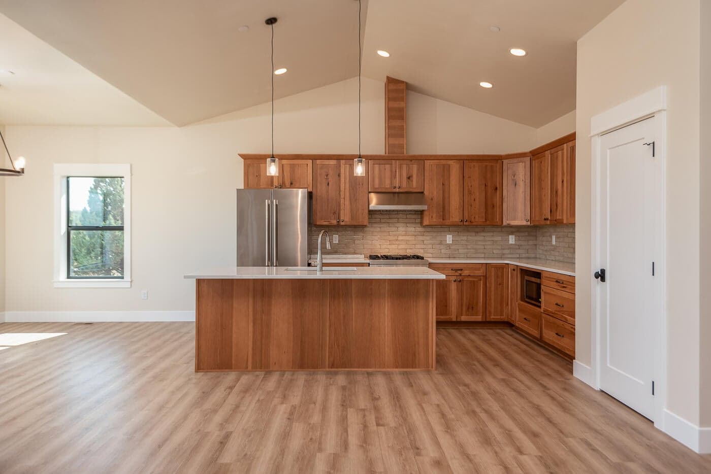 Photo of 1492 SE Texas Circle 15 of 40