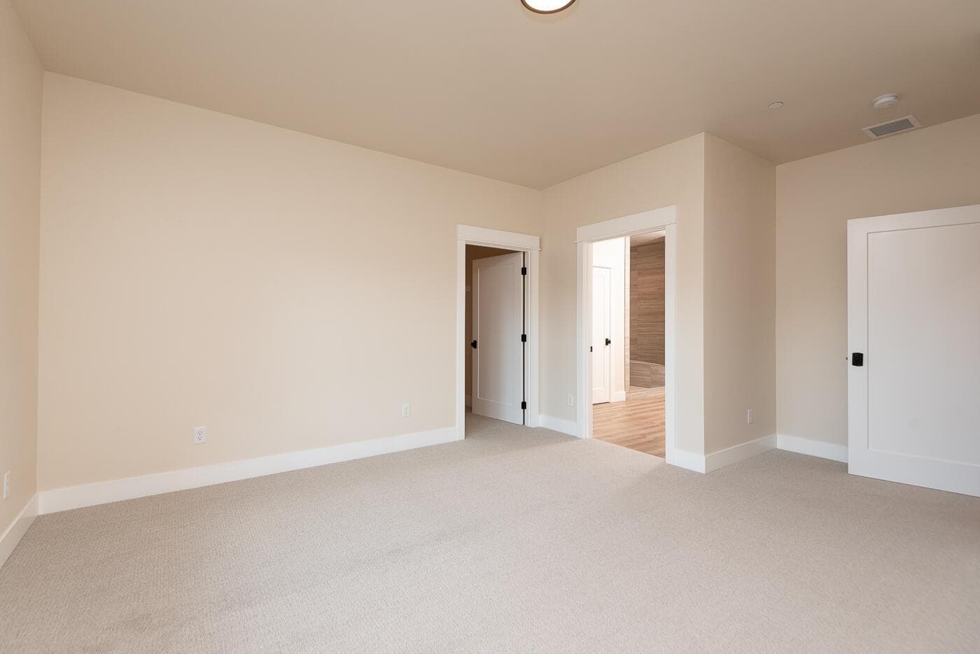 Photo of 1492 SE Texas Circle 22 of 40