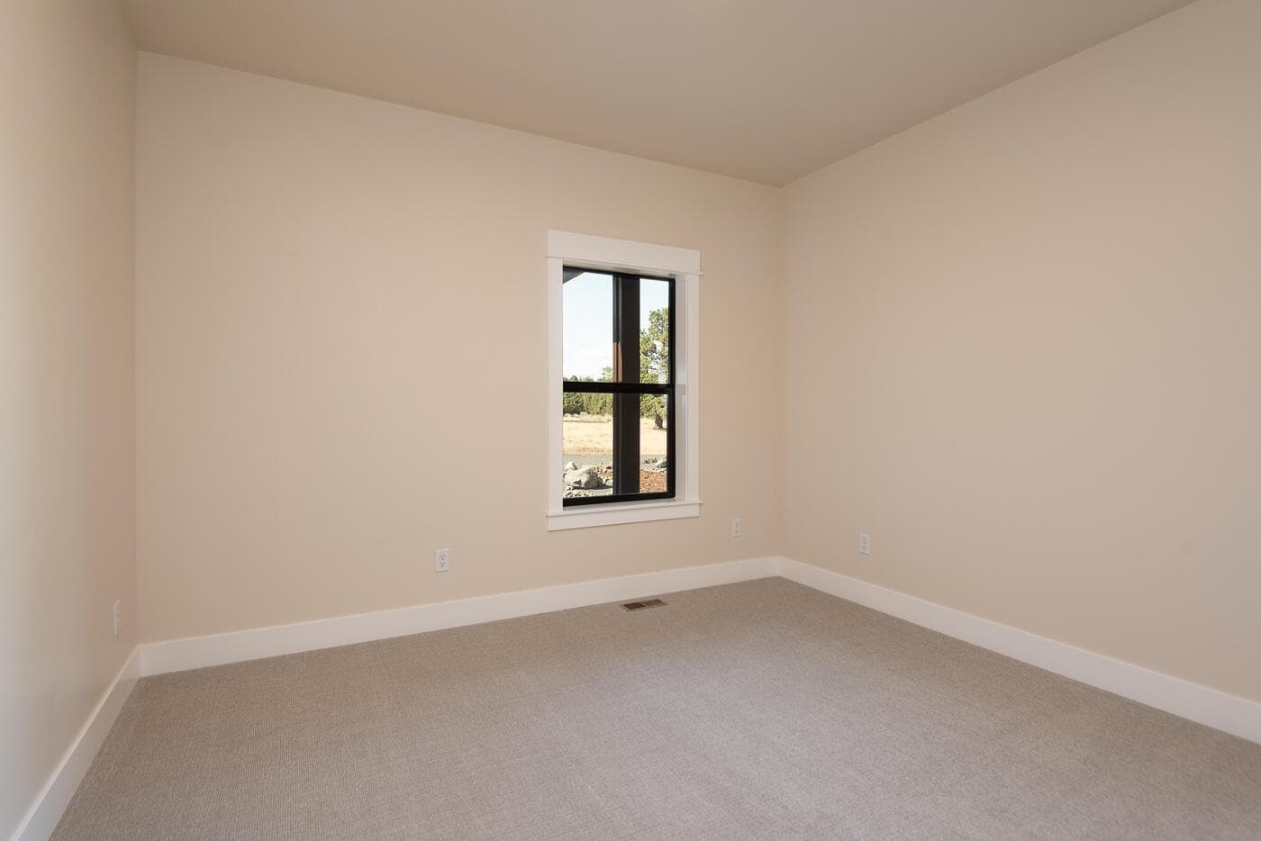 Photo of 1492 SE Texas Circle 23 of 40