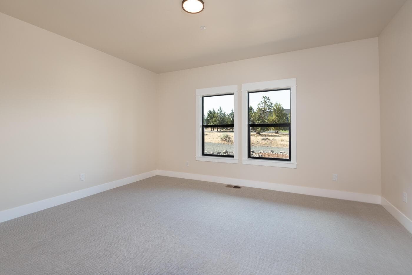 Photo of 1492 SE Texas Circle 24 of 40