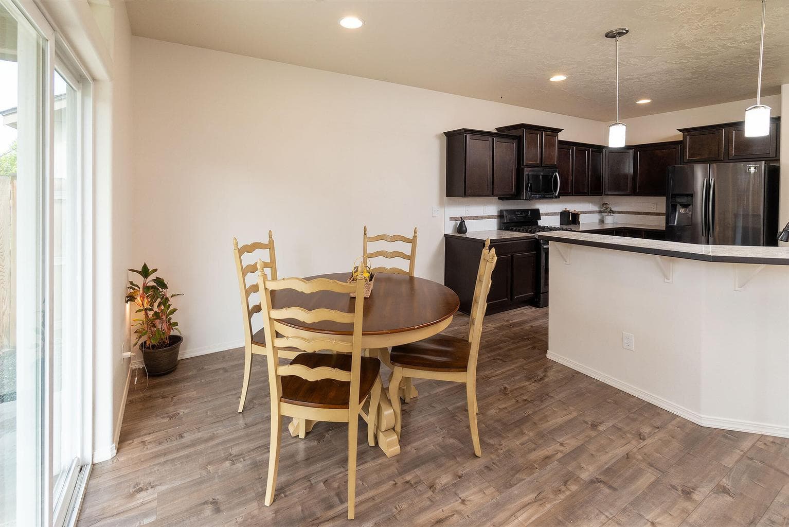 Photo of 3650 SW Pumice Place 8 of 24