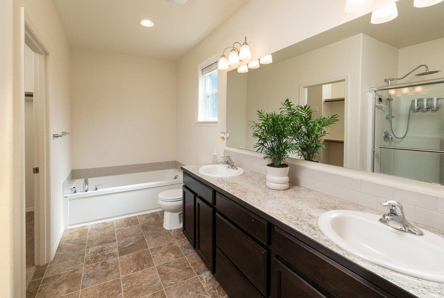 Photo of 3650 SW Pumice Place 10 of 24