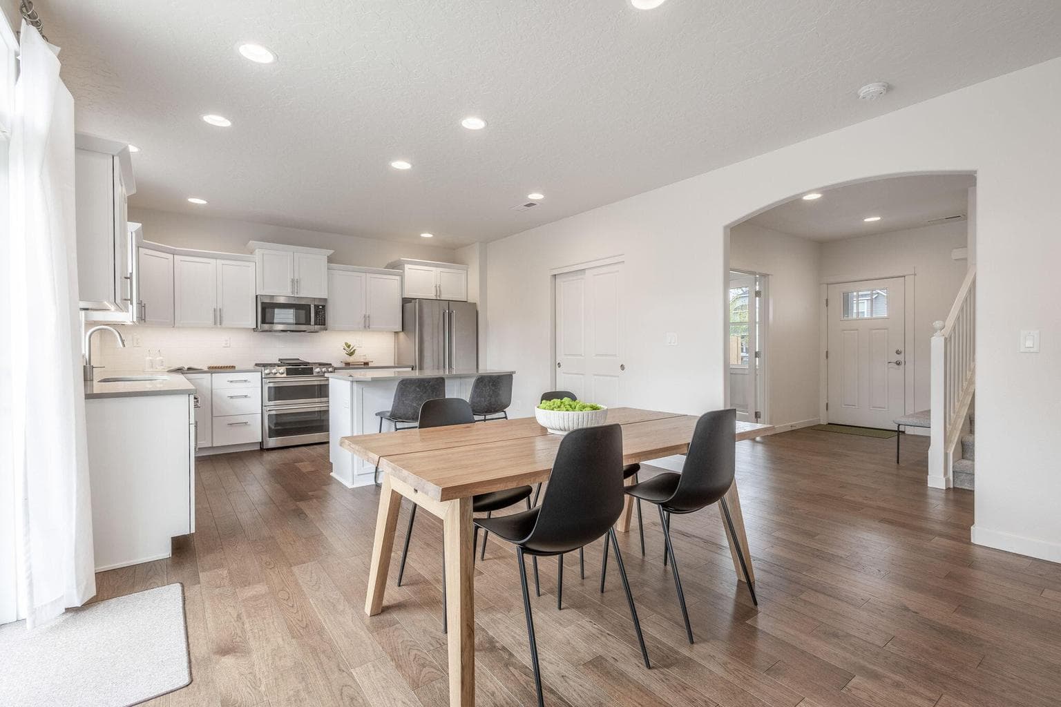 Photo of 619 N Willitts Street 16 of 46