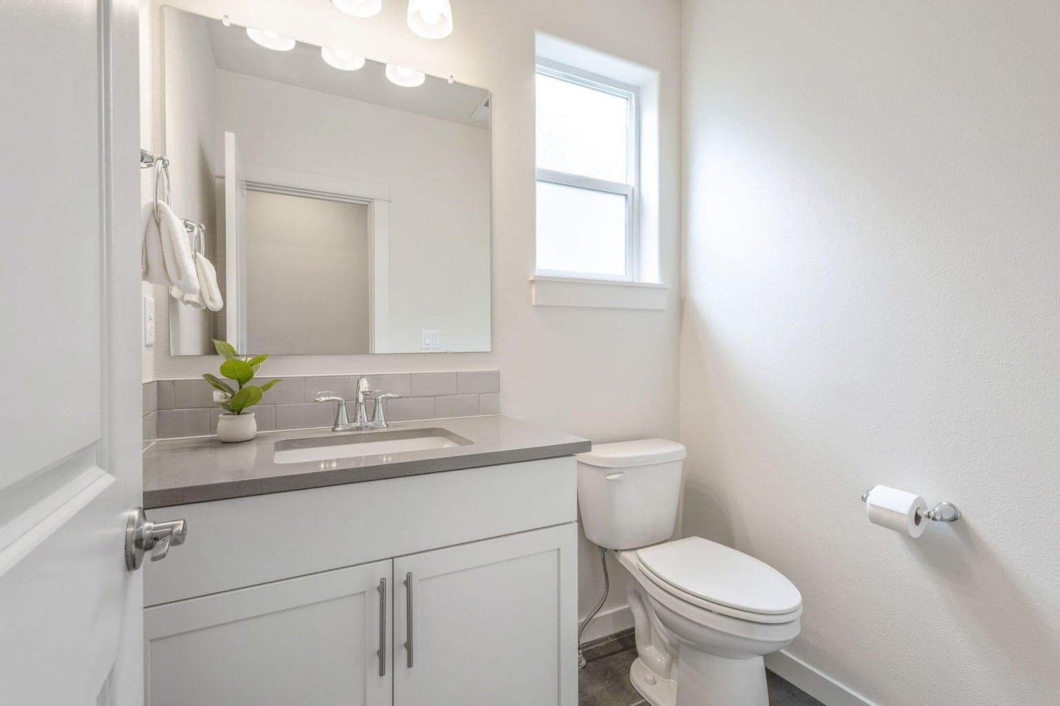 Photo of 619 N Willitts Street 23 of 46