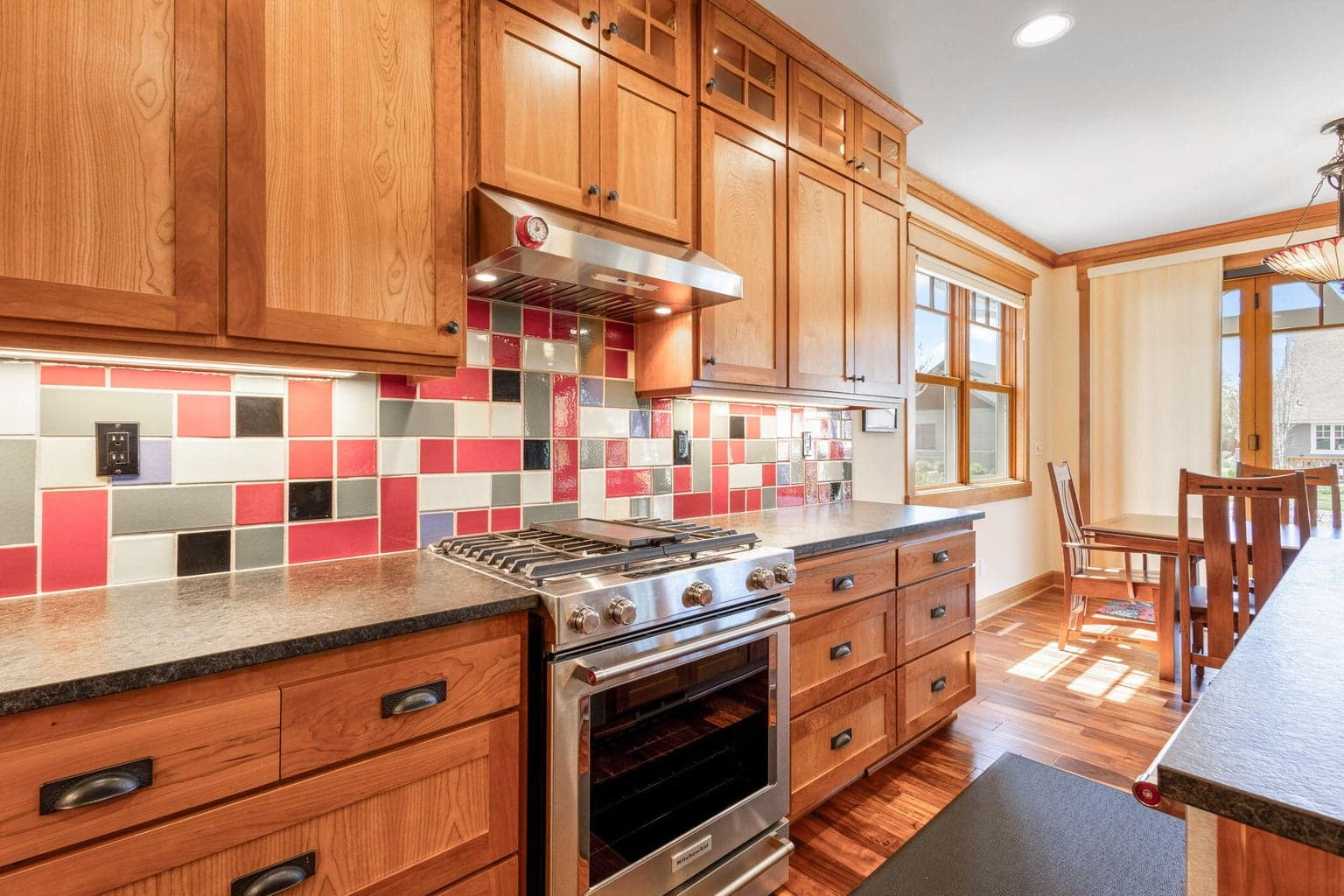 Photo of 549 S Birch Street 10 of 48