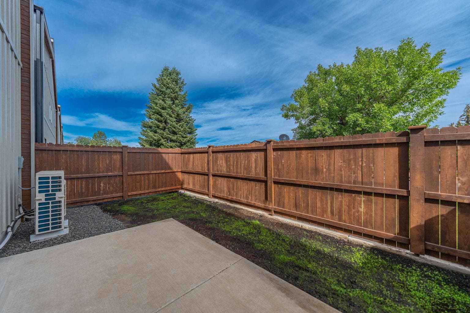 Photo of 61635 Daly Estates 4 of 11