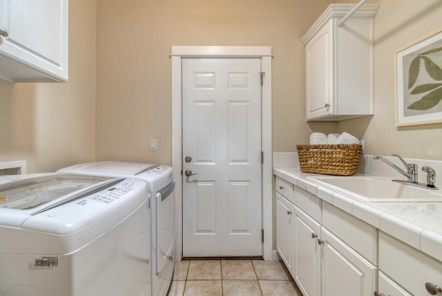 Photo of 3290 NW Massey Drive 15 of 25