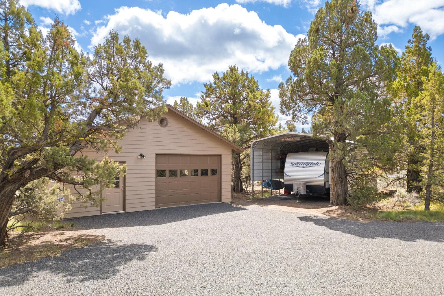 Photo of 63620 Hughes 4 of 51