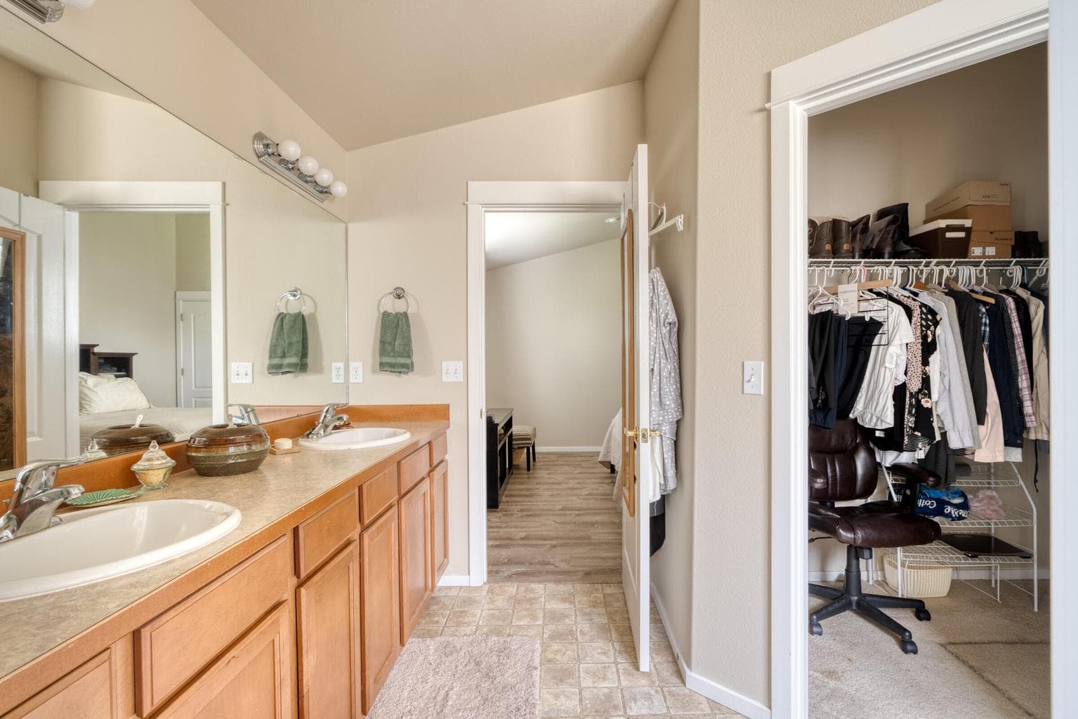 Photo of 3810 SW 30th Court SW 23 of 30