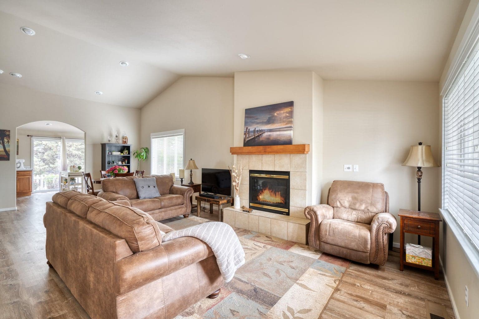 Photo of 3810 SW 30th Court SW 8 of 30
