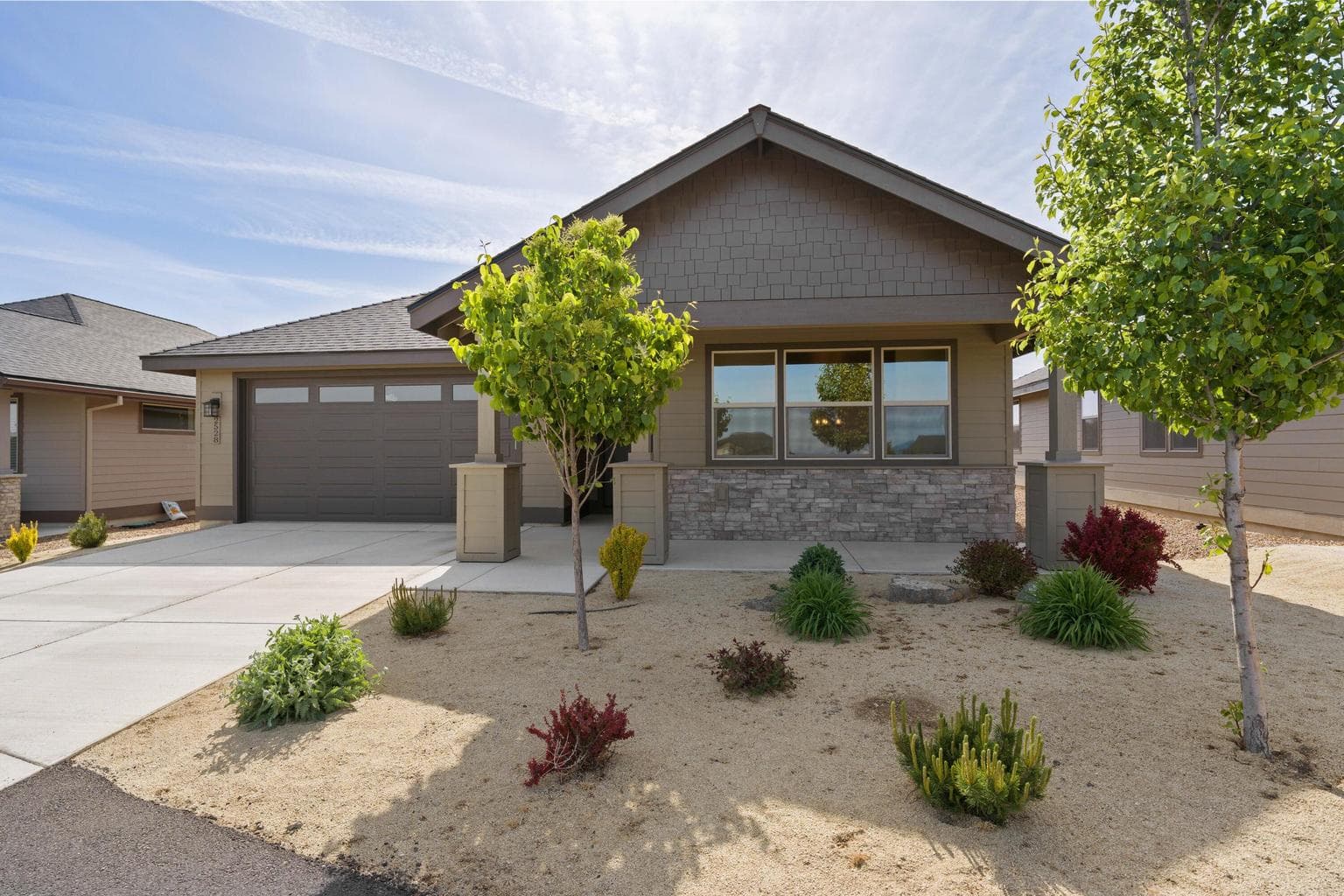 2528 Redwood