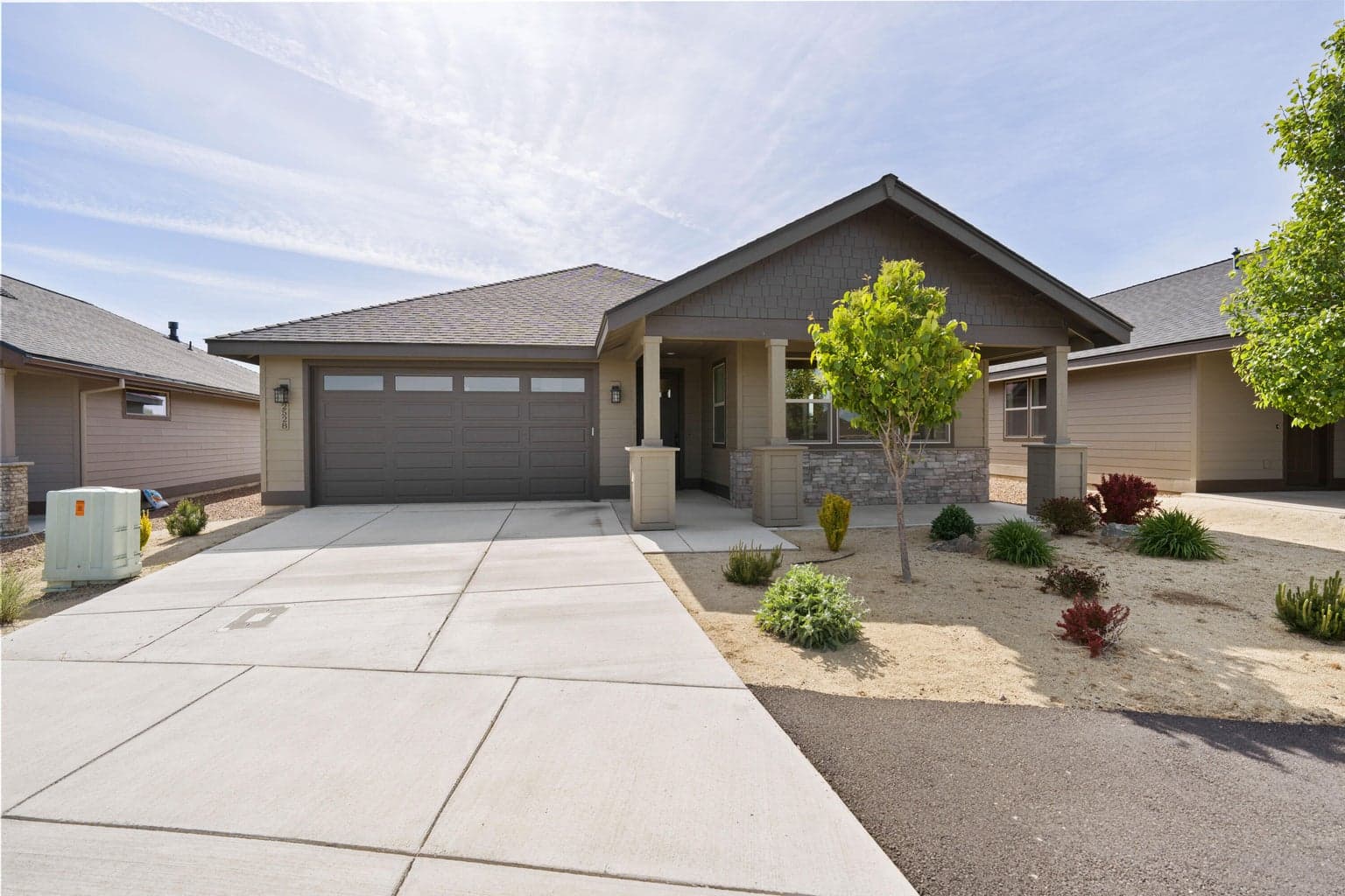 Photo of 2528 Redwood 3 of 32