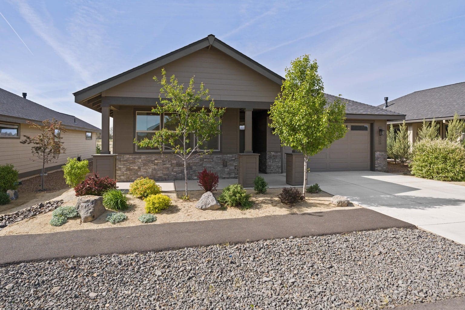 Photo of 2366 Redwood 3 of 31