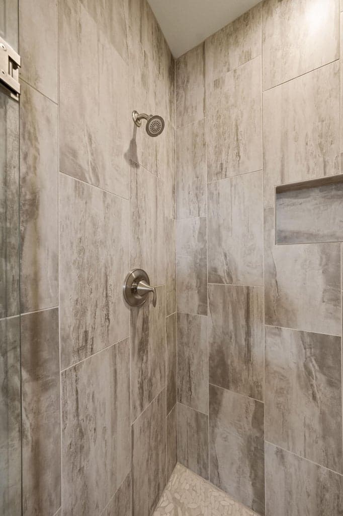 Photo of 2366 NW Redwood Avenue 22 of 31