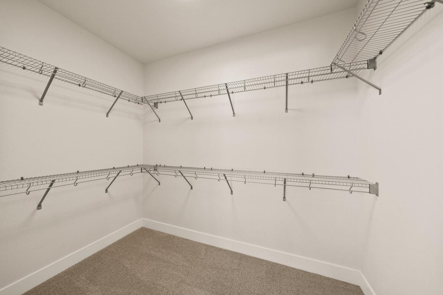 Photo of 2366 NW Redwood Avenue 27 of 31