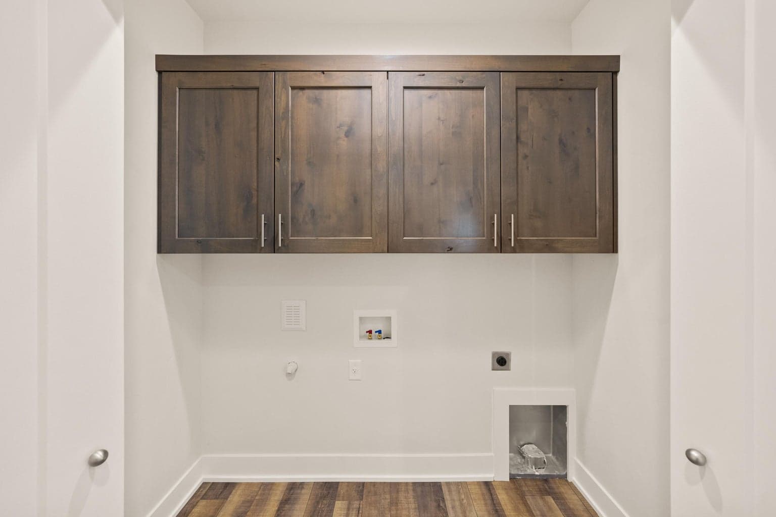 Photo of 2366 NW Redwood Avenue 26 of 31