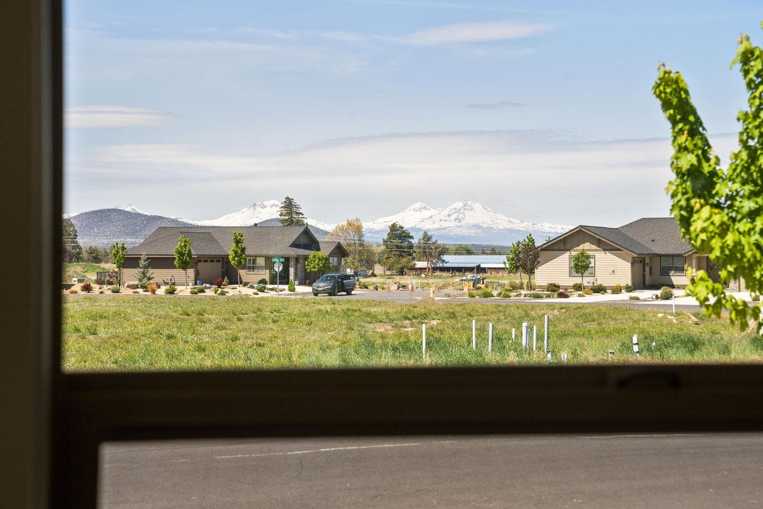 Photo of 2628 NW Redwood Circle 22 of 36