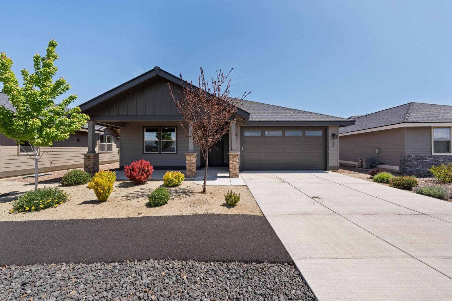 Photo of 2622 Redwood 2 of 38