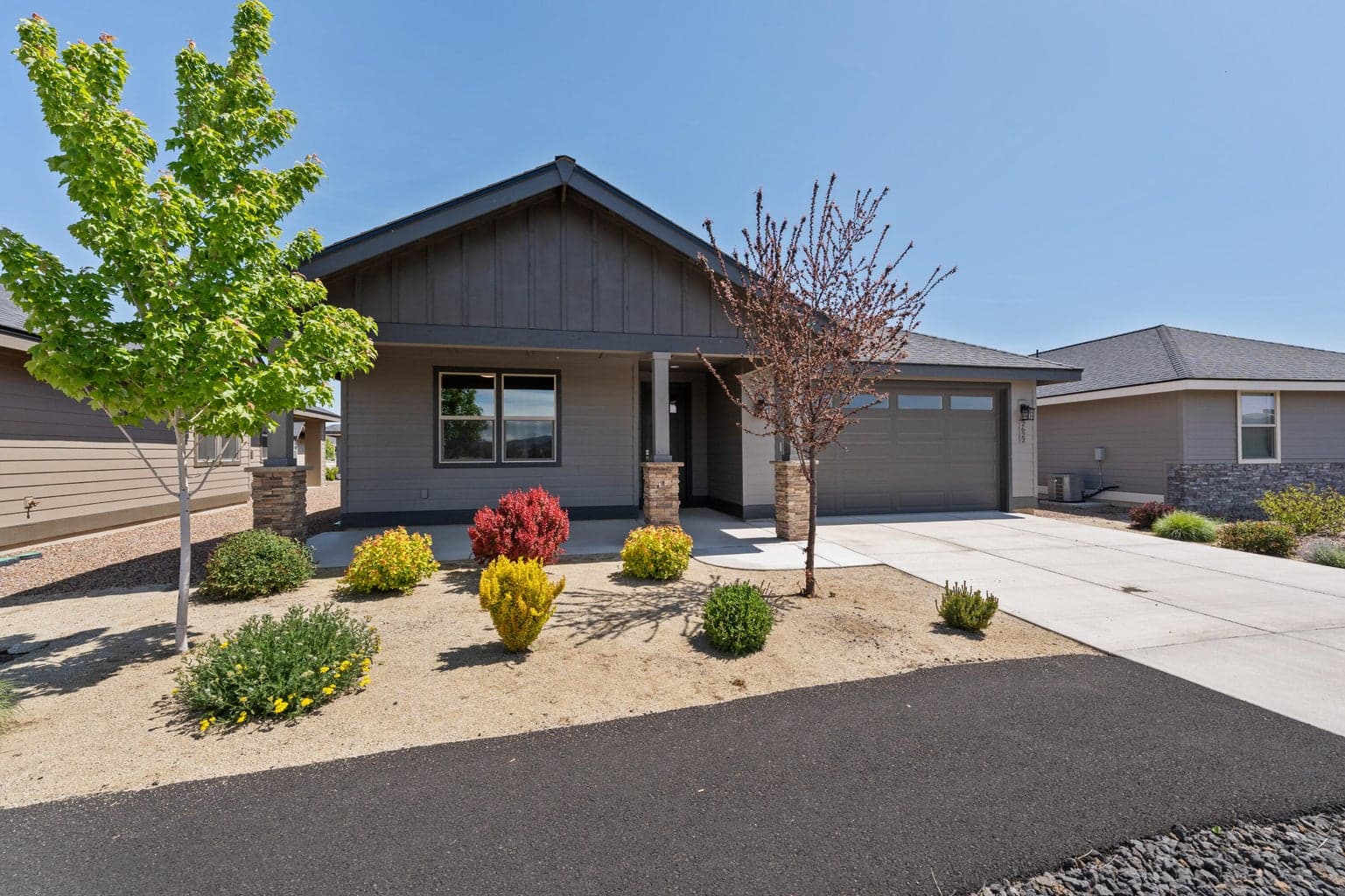 2622 Redwood