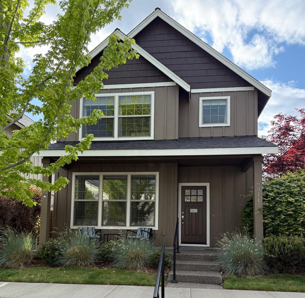 Photo of 63115 De Haviland 2 of 45