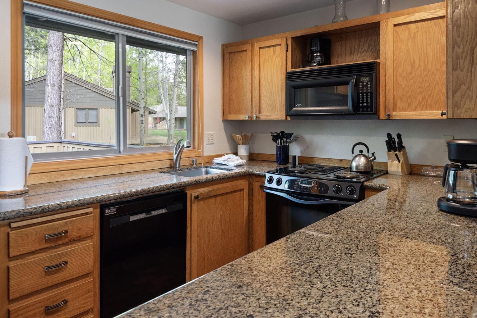 Photo of 57379 Lake Aspen Court 4 of 23