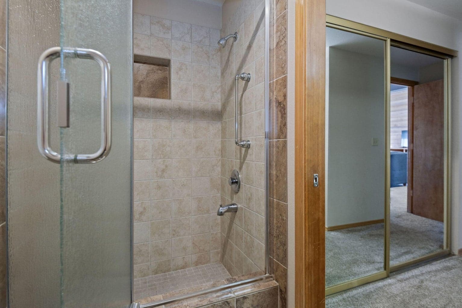 Photo of 57379 Lake Aspen Court 14 of 23
