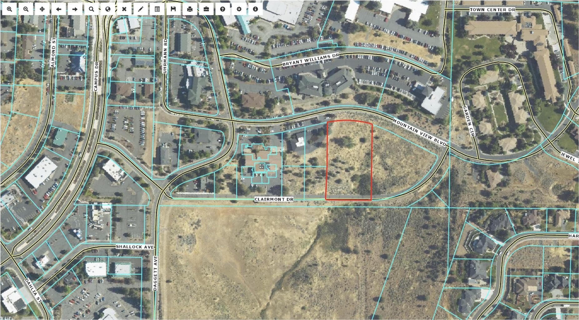 Photo of Clairmont 3 of 11