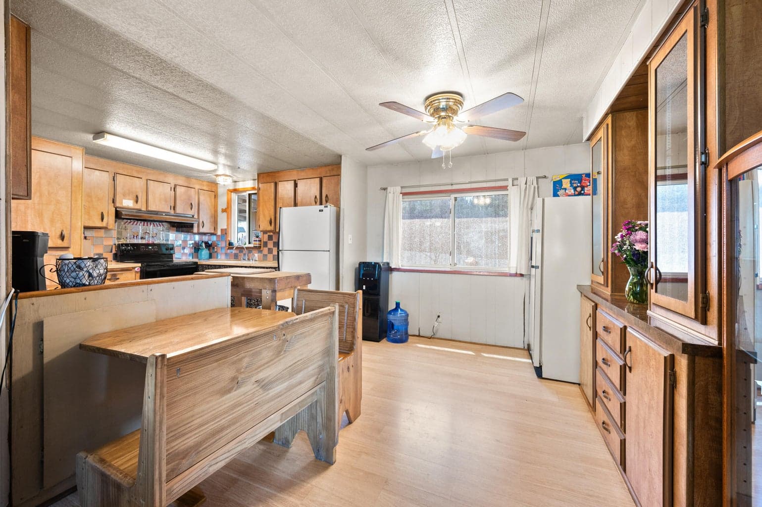 Photo of 791 SE Akins Drive 12 of 45