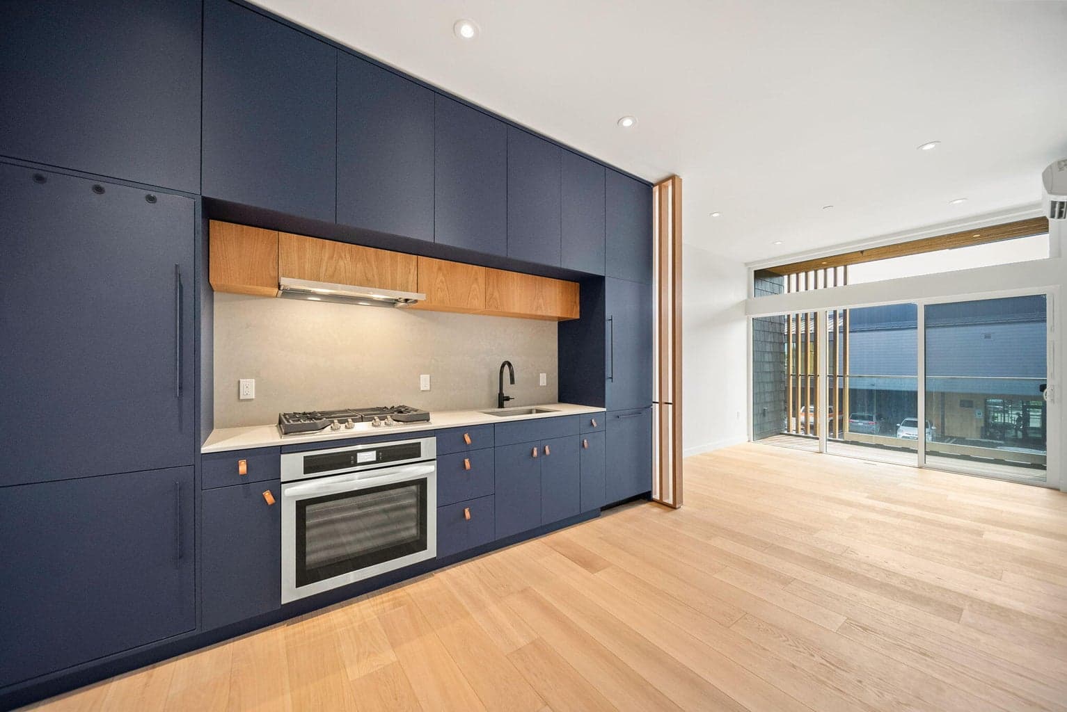 Photo of 2745 NW Ordway Avenue 10 of 27