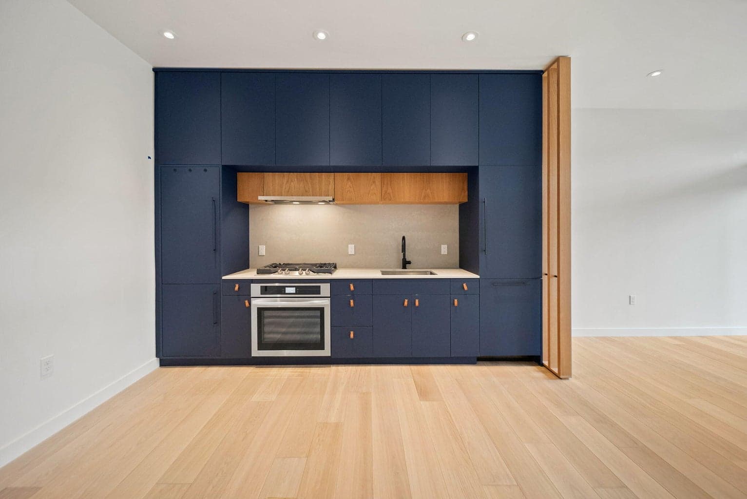 Photo of 2745 NW Ordway Avenue 11 of 27