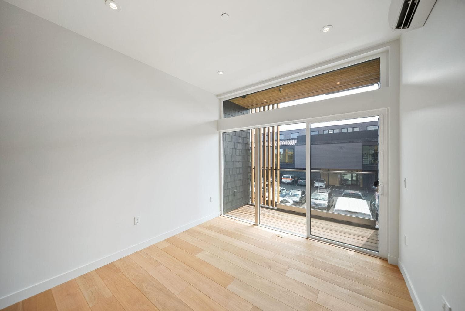 Photo of 2745 NW Ordway Avenue 15 of 27