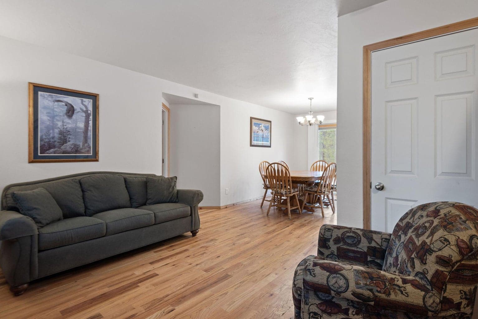 Photo of 16018 Park Drive 8 of 25