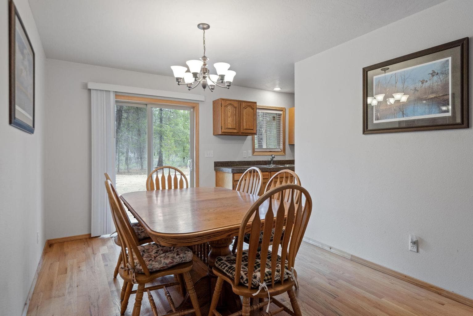Photo of 16018 Park Drive 9 of 25