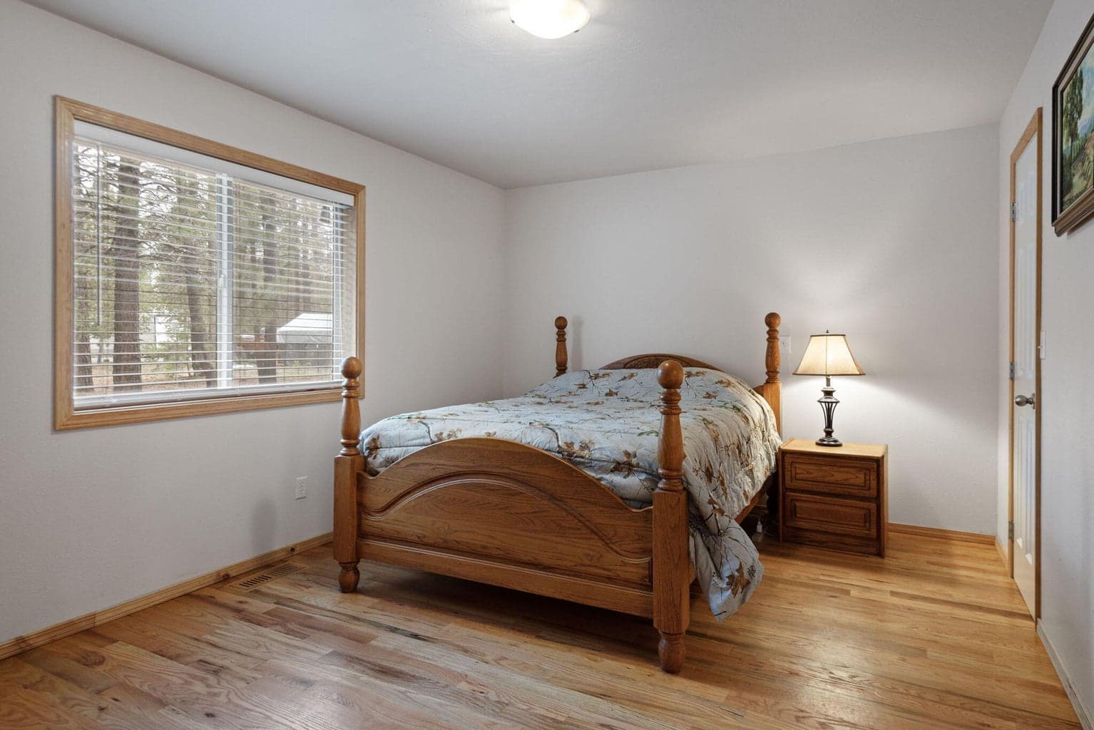 Photo of 16018 Park Drive 13 of 25