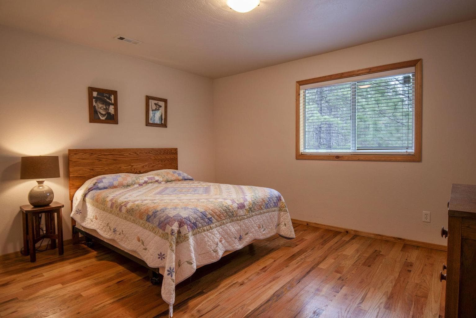 Photo of 16018 Park Drive 15 of 25