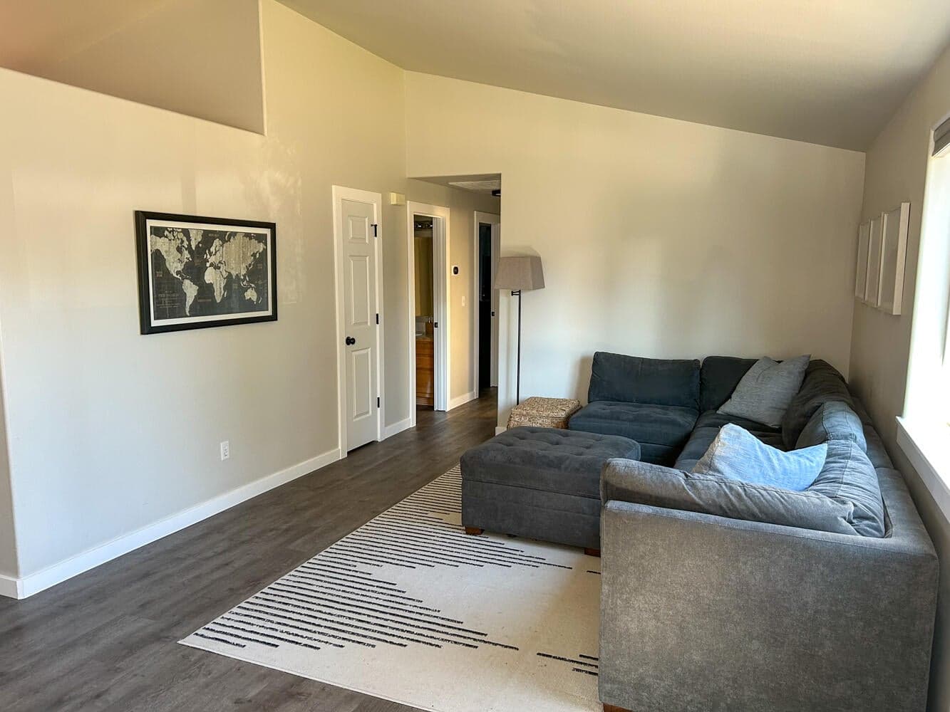 Photo of 1644 Riviera 3 of 16